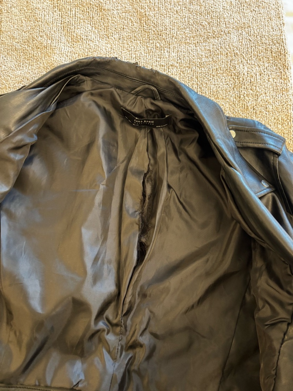 Leather jacket - Picture 8 of 11